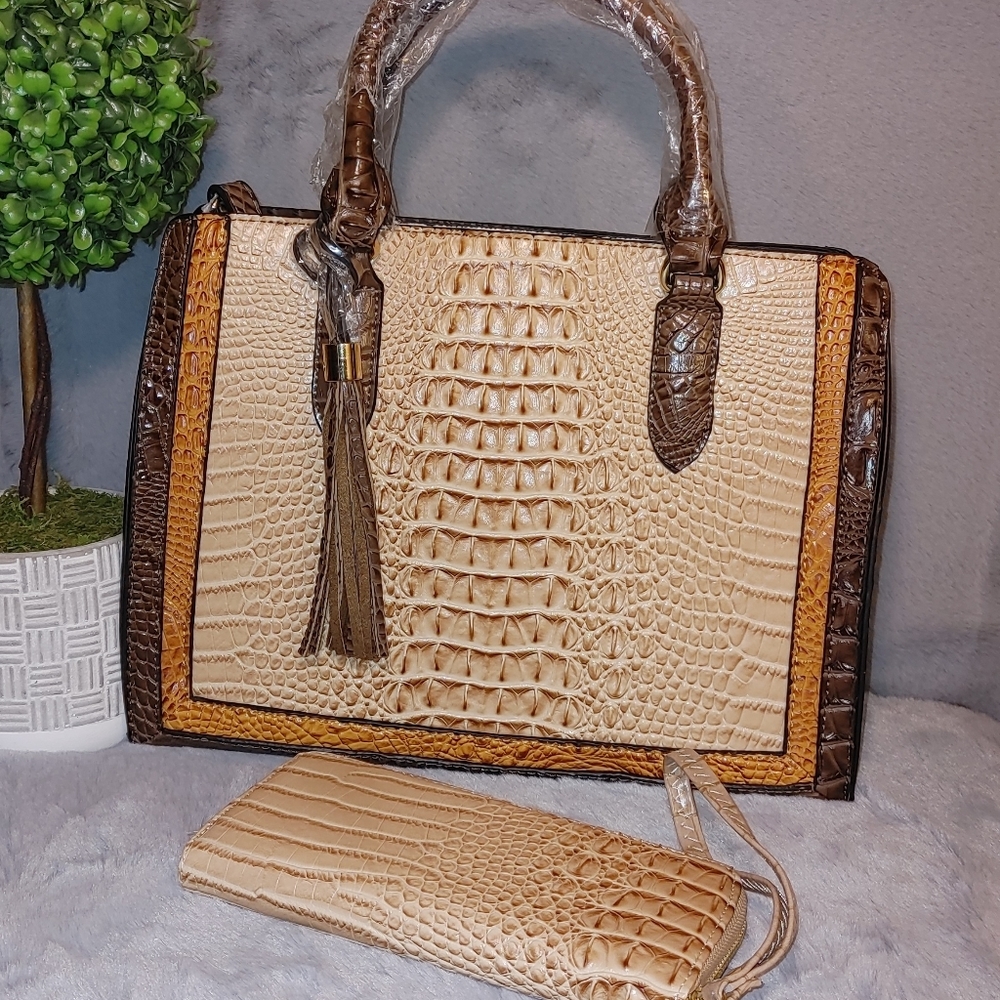 Tan 2 Tone Set